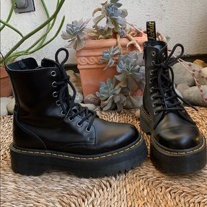 dr. martens jadon